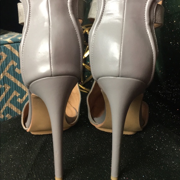 Justfab Heels - Picture 5 of 8